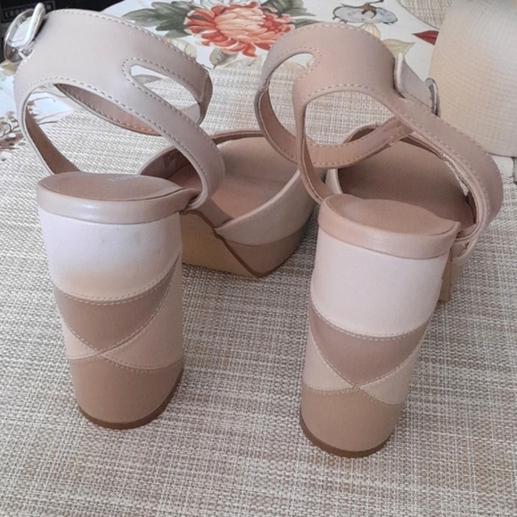 Madden Girl 10M Tan Skyy Platform Chunk Heels - Picture 6 of 7